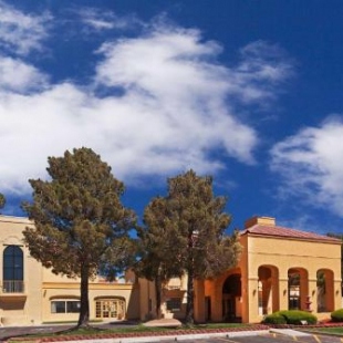 Фотография гостиницы La Quinta Inn by Wyndham Las Cruces Mesilla Valley