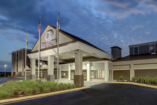 Фотография гостиницы Doubletree by Hilton Harrisonburg