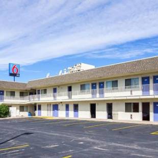 Фотографии гостиницы 
            Motel 6-Laramie, WY