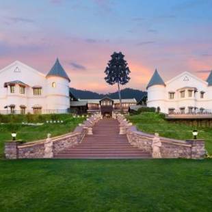 Фотографии гостиницы 
            Welcomhotel by ITC Hotels, The Savoy, Mussoorie