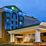 Фотография гостиницы Holiday Inn Express Hotel & Suites Columbus-Fort Benning, an IHG Hotel