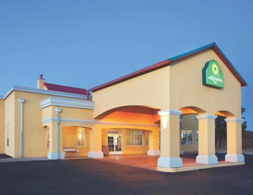 Фотография гостиницы La Quinta Inn & Suites by Wyndham Santa Rosa Sonoma