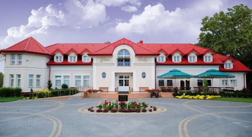 Фотография гостиницы Hotel Złote Dęby