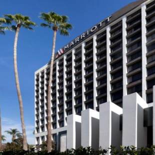Фотографии гостиницы 
            Beverly Hills Marriott