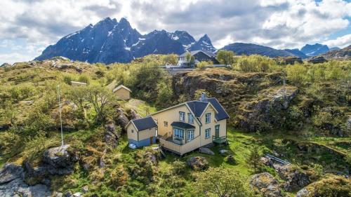 Фотографии гостевого дома 
            Sea-view house in Sund