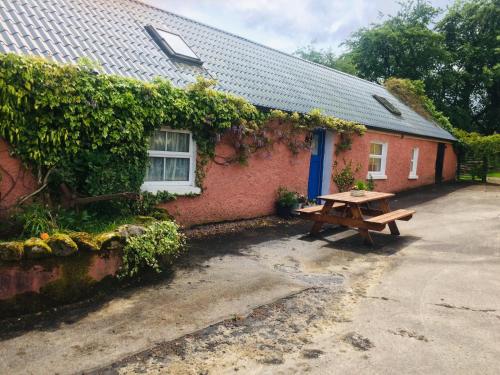 Фотография гостевого дома Wisteria Cottage