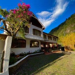 Фотография гостиницы Hotel Volcano Baños