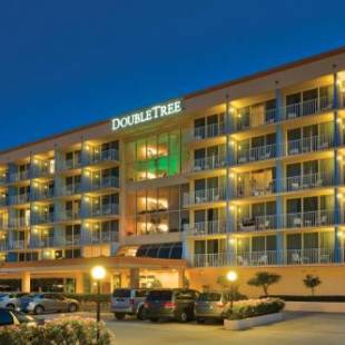 Фотографии гостиницы 
            DoubleTree Beach Resort by Hilton Tampa Bay – North Redington Beach