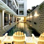 Фотография гостиницы Urbanest Inn House TB Simatupang