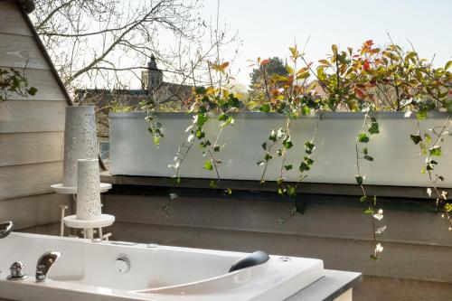 Фотография гостиницы Charmehotel Manoir Ogygia