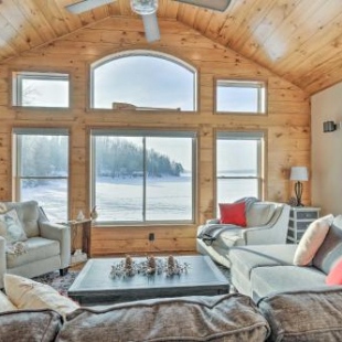 Фотография гостевого дома Spacious Lakeside Family Home on Big Bearskin Lake