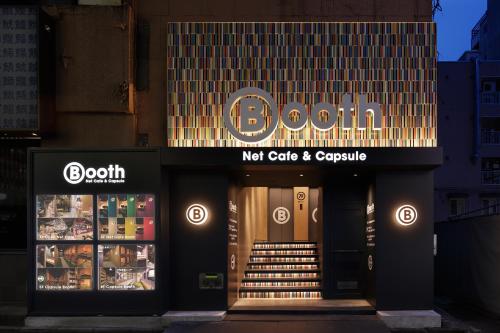 Фотографии хостела 
            Booth Netcafe & Capsule