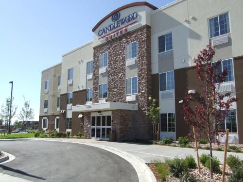 Фотография гостиницы Candlewood Suites Loveland, an IHG Hotel