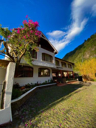 Фотографии гостиницы 
            Hotel Volcano Baños