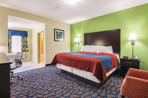 Фотография гостиницы Rodeway Inn and Suites Ithaca