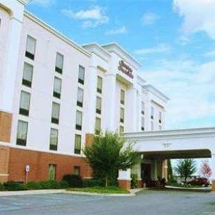 Фотографии гостиницы 
            Hampton Inn & Suites Spartanburg-I-26-Westgate Mall