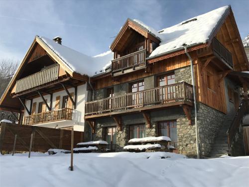 Фотографии гостевого дома 
            Chalets Clovis I & II