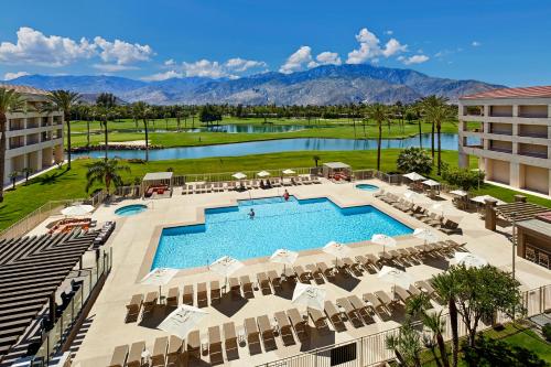 Фотография гостиницы DoubleTree by Hilton Golf Resort Palm Springs