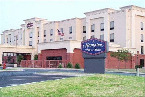 Фотография гостиницы Hampton Inn & Suites Lawton
