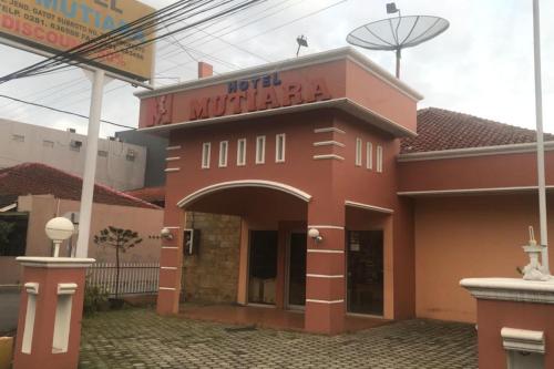 Фотография гостиницы OYO 3722 Hotel Mutiara