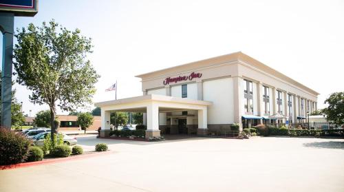 Фотография гостиницы Hampton Inn Marshall