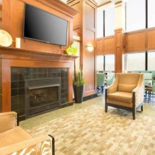 Фотографии гостиницы 
            Drury Inn & Suites Birmingham Lakeshore Drive