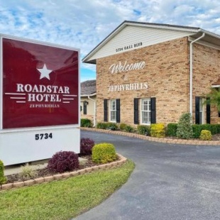 Фотография гостиницы Roadstar Hotel Zephyrhills