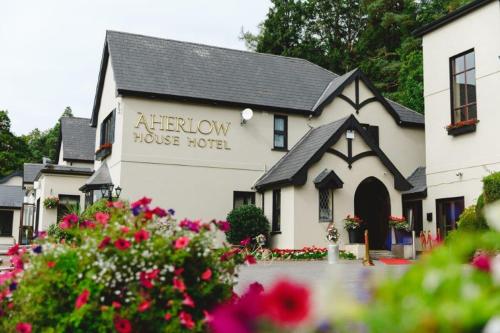 Фотография гостиницы Aherlow House Hotel & Lodges