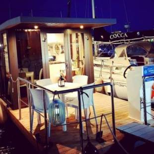 Фотографии мини отеля 
            Houseboat Seabreeze