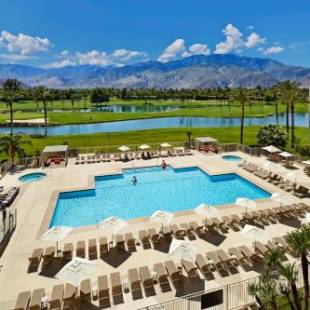 Фотографии гостиницы 
            DoubleTree by Hilton Golf Resort Palm Springs