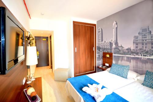 Фотография гостиницы Hotel Adonis Plaza