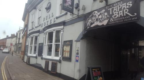 Фотография гостиницы The Bull Hotel