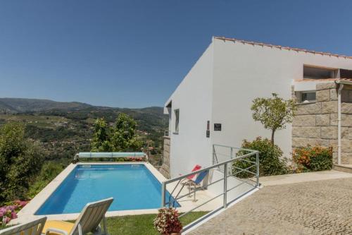 Фотография гостевого дома DA'HOME - QUINTA DOS MONTEIROS - 3 quartos com piscina