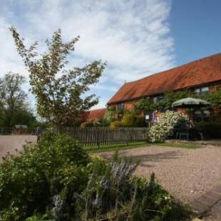 Фотографии гостевого дома 
            Whitley Elm Cottages