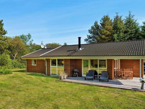 Фотография гостевого дома Three-Bedroom Holiday home in Ålbæk 39