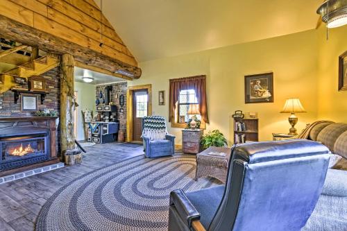 Фотография гостевого дома Honey House Cabin - A Quiet Countryside Retreat!