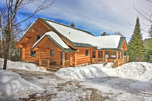 Фотографии гостевого дома 
            Lakefront Log Cabin with Dock about 9Mi to Lutsen Mtn