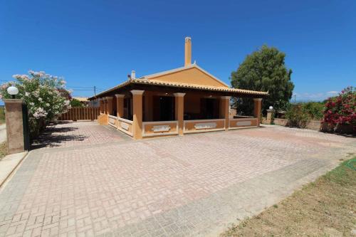 Фотография гостевого дома Drosia Beach House Almyros Corfu