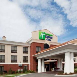 Фотографии гостиницы 
            Holiday Inn Express & Suites - Hardeeville-Hilton Head, an IHG Hotel