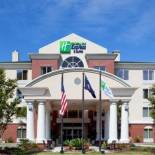 Фотография гостиницы Holiday Inn Express Hotel & Suites Charleston - North, an IHG Hotel