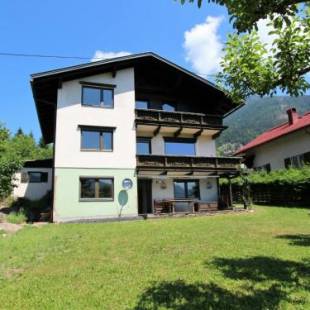 Фотографии гостевого дома 
            Beautiful Mansion in Kotschach-Mauthen with Garden