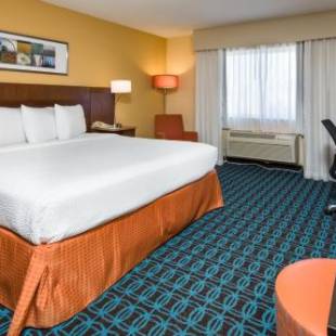 Фотографии гостиницы 
            Fairfield Inn & Suites Jacksonville Airport