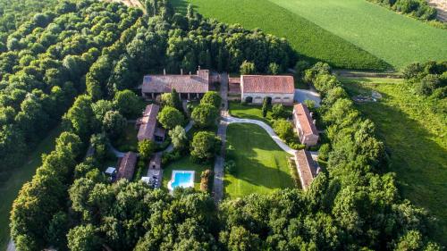 Фотографии базы отдыха 
            Agriturismo Tenuta Castel Venezze