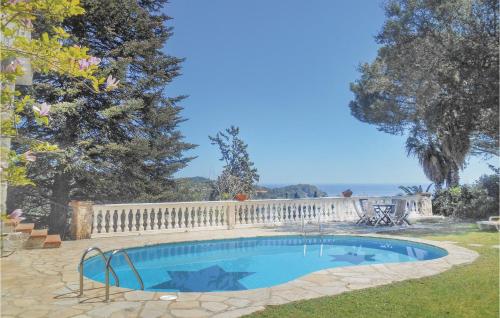 Фотографии гостевого дома 
            Seven-Bedroom Holiday Home in Tossa de Mar, Girona