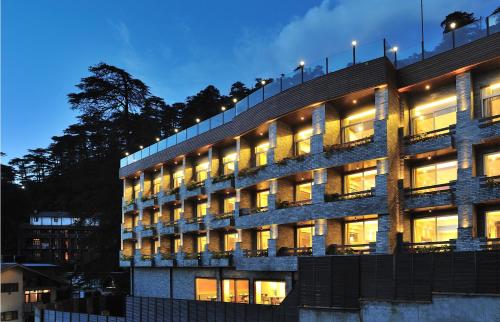 Фотографии гостиницы 
            Marina- Shimla First Designer Boutique Hotel