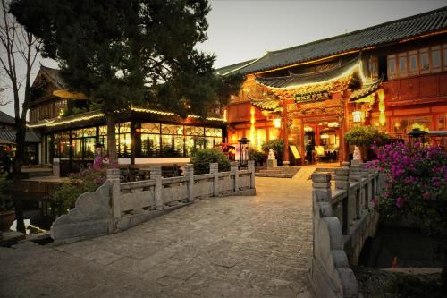 Фотография гостиницы Lijiang Wangfu Hotel