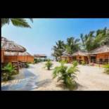 Фотография гостиницы Blue Corner Beach Huts & Restaurant