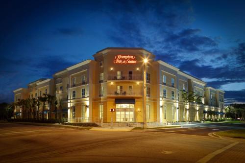 Фотографии гостиницы 
            Hampton Inn and Suites by Hilton Vero Beach-Downtown