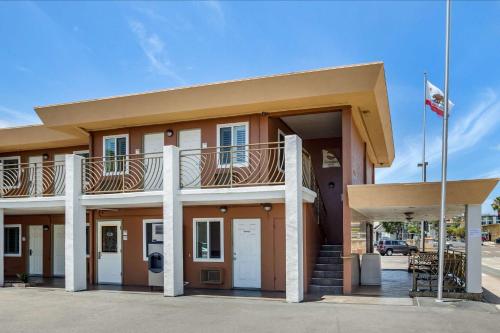 Фотография гостиницы Comfort Inn San Diego Airport At The Harbor