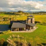 Фотография гостевого дома Idyllic ocean front beach house - Waikawa Beach